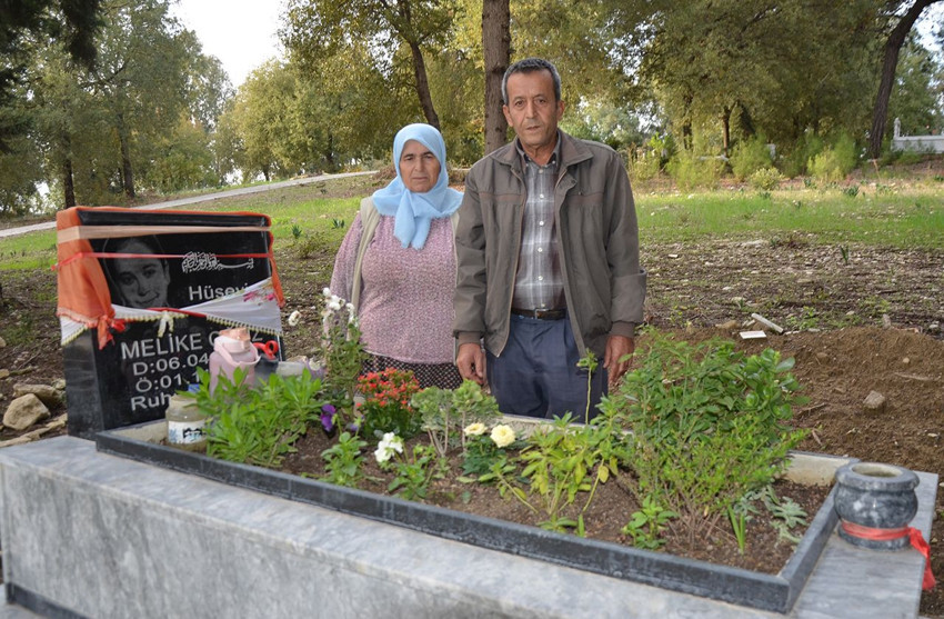 Gencecik kızını toprağa veren baba mezarlık hırsızlarına isyan etti - Resim: 1