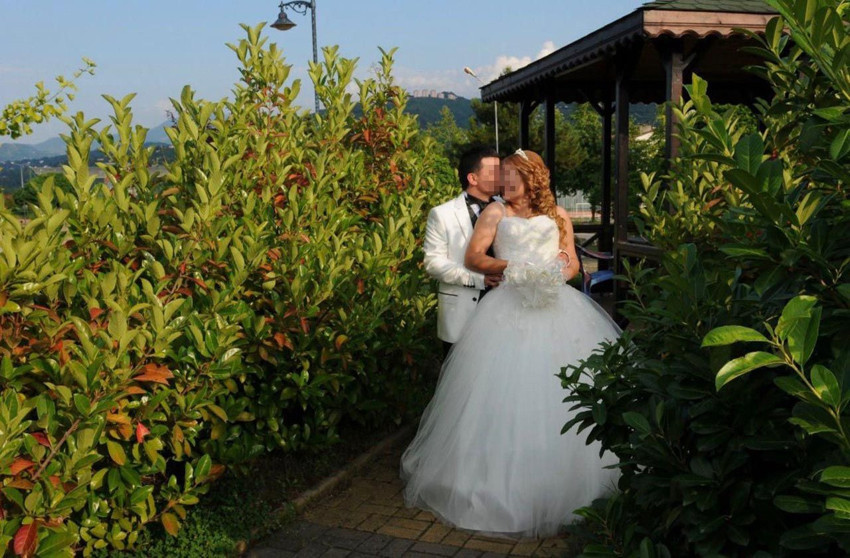 Eşiyle gittiği otelde ölü bulunan kadının son anları kamerada - Resim: 3