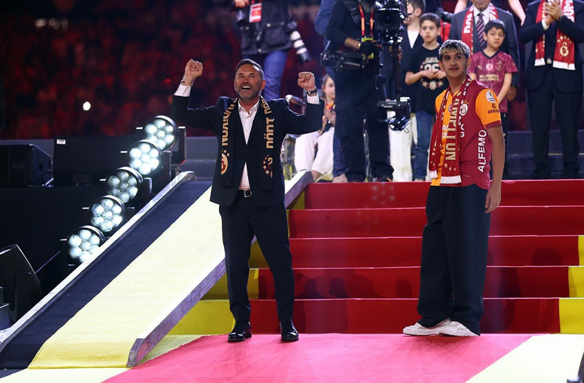 Galatasaray şampiyonluk kupasını kaldırdı! İşte geceye damga vuran anlar - Resim: 4