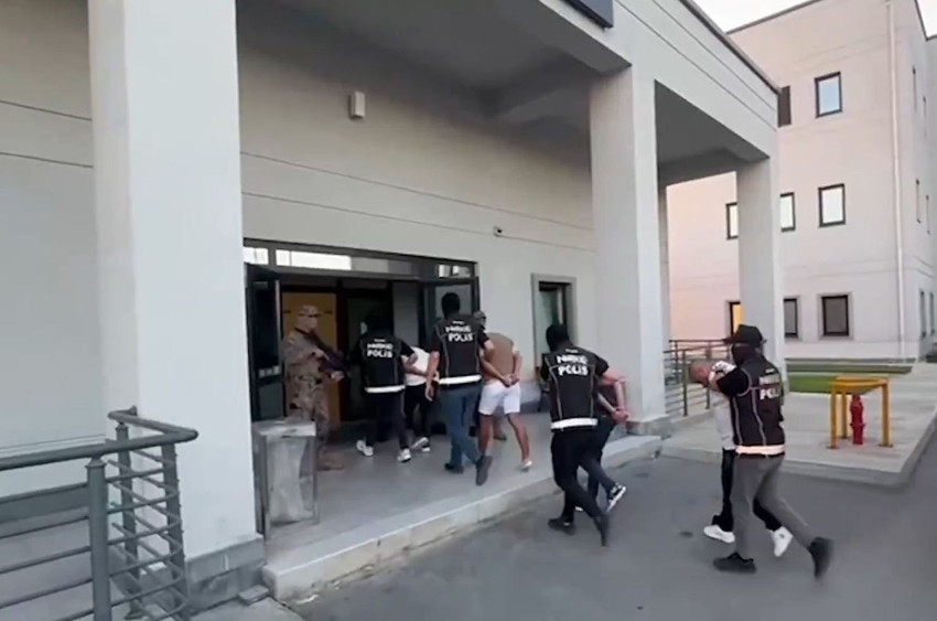 Suç örgütü liderleri Bodrum’da tatilde yakalandı - Resim: 1