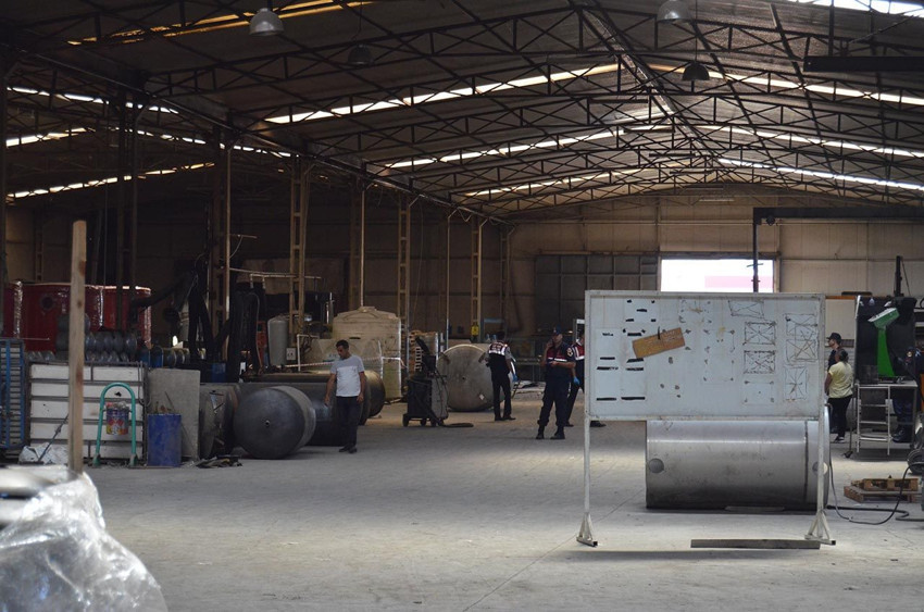 Fabrikada patlama: Ölü ve yaralılar var - Resim: 4