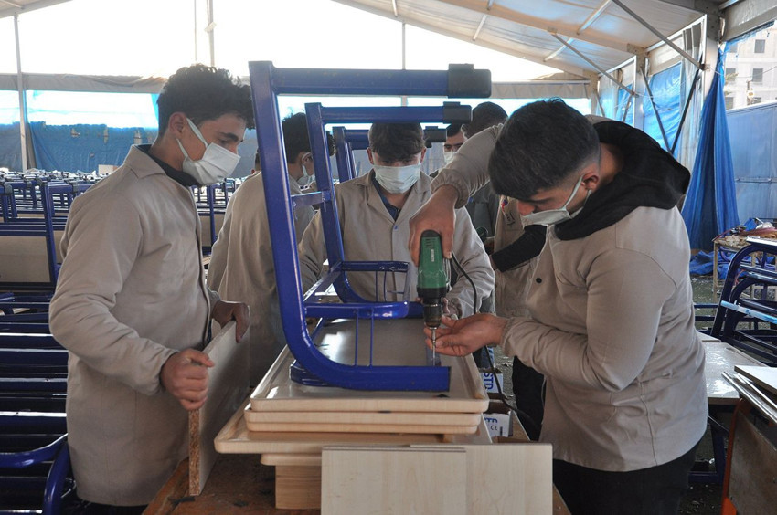 Depremzede öğrenciler üretmişti, 45 milyon TL'ye satıldı - Resim: 4