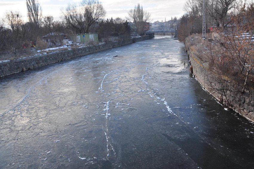 Sibirya soğukları hayatı felç etti! Termometreler eksi 15'i gösterdi - Resim: 3