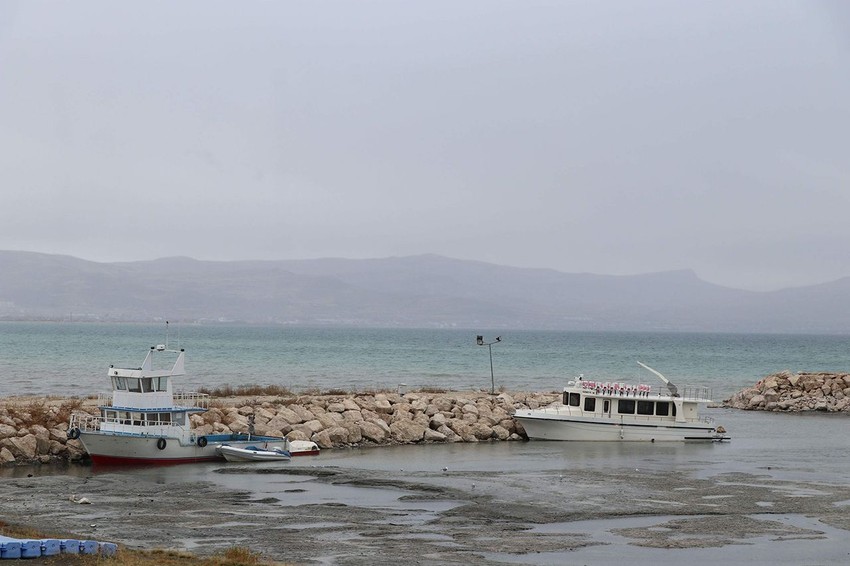 Türkiye'nin en büyük gölü olan Van Gölü'nden geriye bu kaldı... - Resim: 4