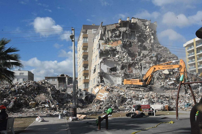 İzmir'de kırmızı alarm: 6,6 büyüklüğündeki depremin ardından yeni fay hatları tespit edildi - Resim: 4