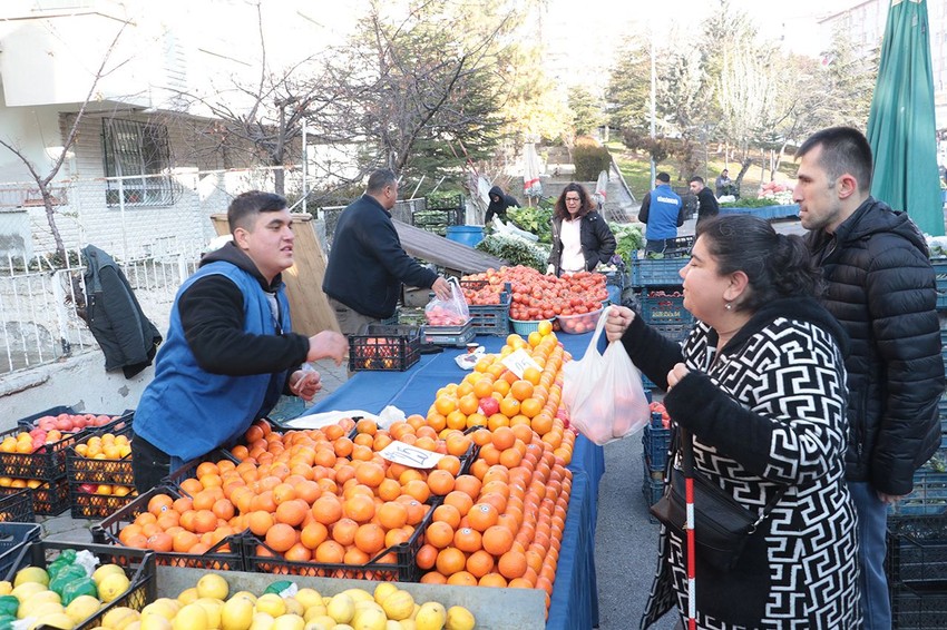 Yapay zeka, görme engelli öğretmen çifte göz oldu - Resim: 4