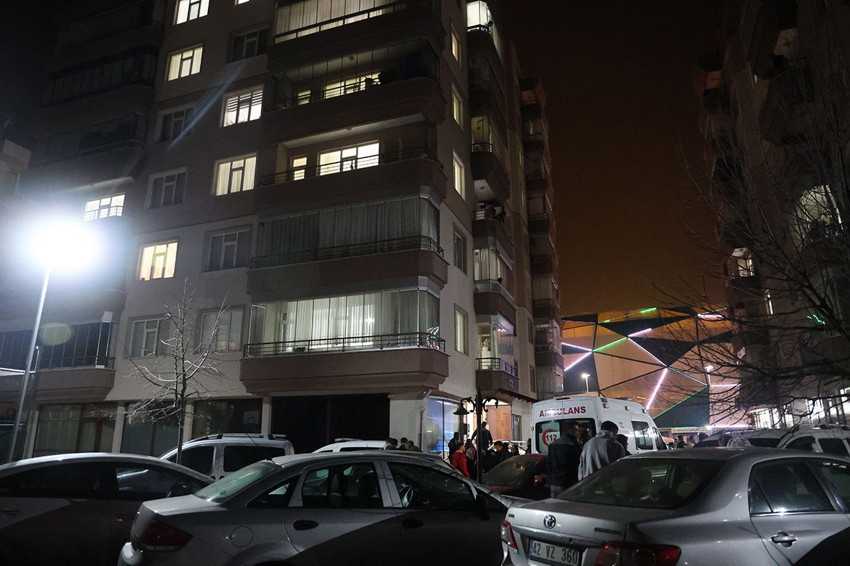 Annesini, babasını ve kardeşini öldürüp intihar etti - Resim: 1