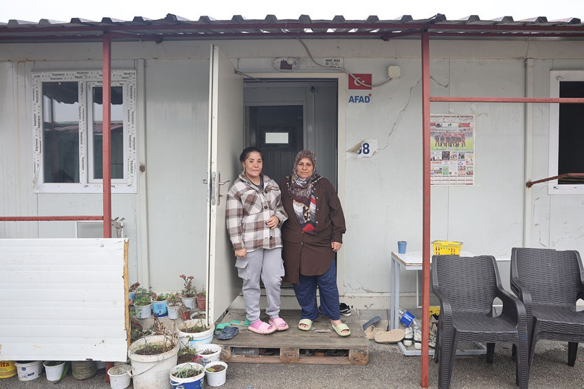 Asrın felaketinde enkazın altında kalan genç kız 2 yıl sonra konuşmaya başladı - Resim: 3