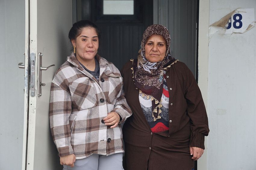 Asrın felaketinde enkazın altında kalan genç kız 2 yıl sonra konuşmaya başladı - Resim: 4