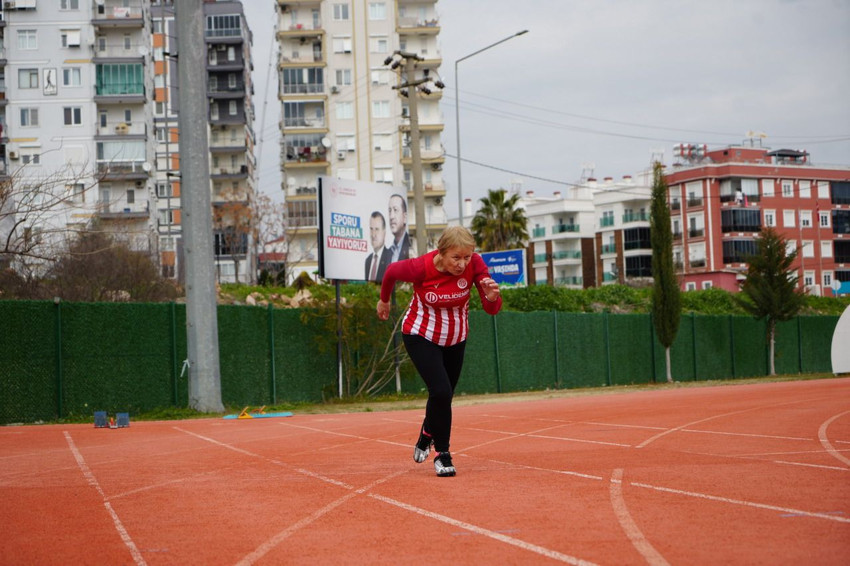''Yaş 70 iş bitmiş'' diyenlere inat... 82 yaşında Avrupa Şampiyonluğu'na koşuyor - Resim: 4