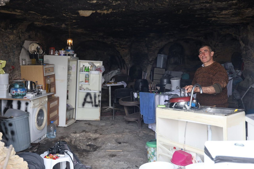 ''Aradığı huzuru'' mağarada bulmuştu, taşındığı konteynerde ''mağaramı özledim'' dedi - Resim: 1