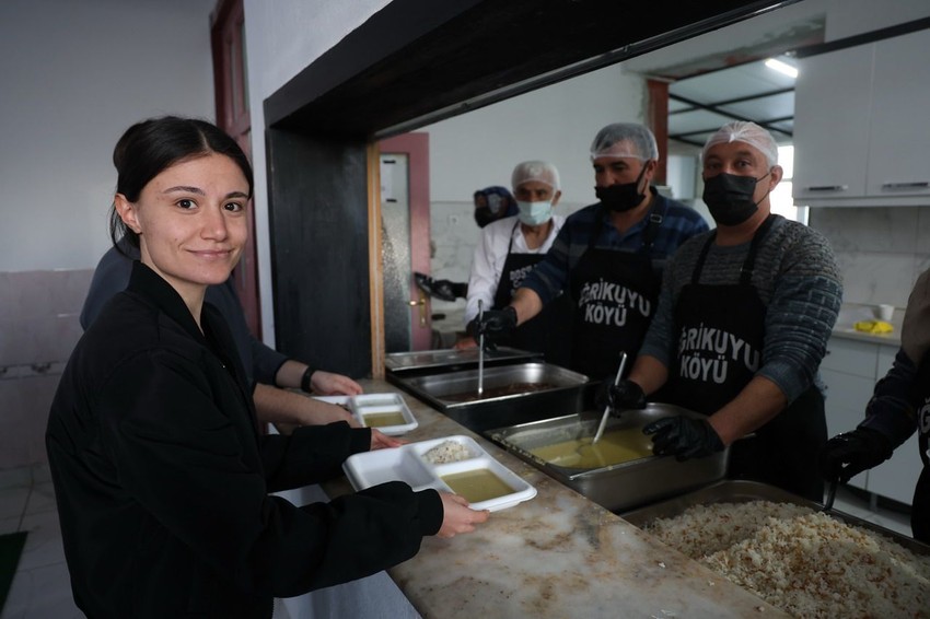 Bu köyde iftar vakti evlerde yemek pişirmek, evde iftar yapmak yasaklandı - Resim: 2
