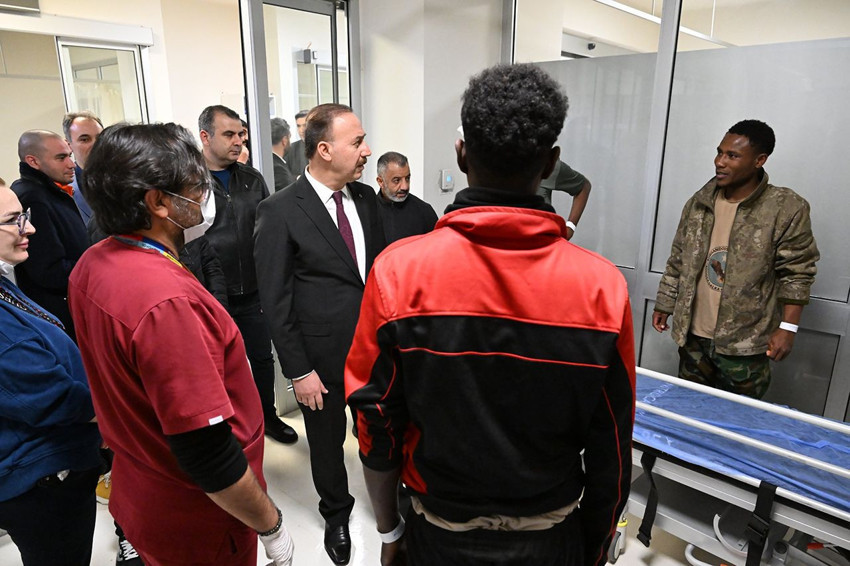 Askeri kışlada yabancı uyruklu askerler kavga etti: Çok sayıda yaralı var - Resim: 2