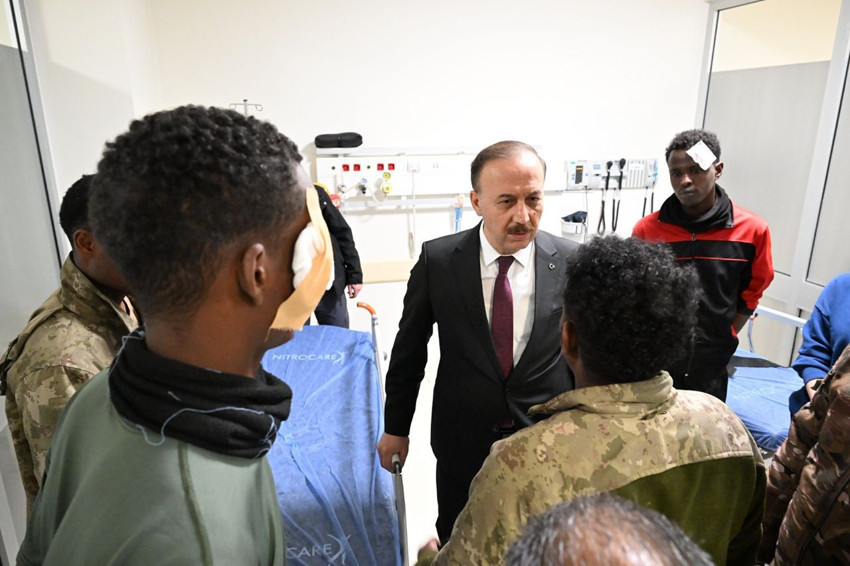 Askeri kışlada yabancı uyruklu askerler kavga etti: Çok sayıda yaralı var - Resim: 3
