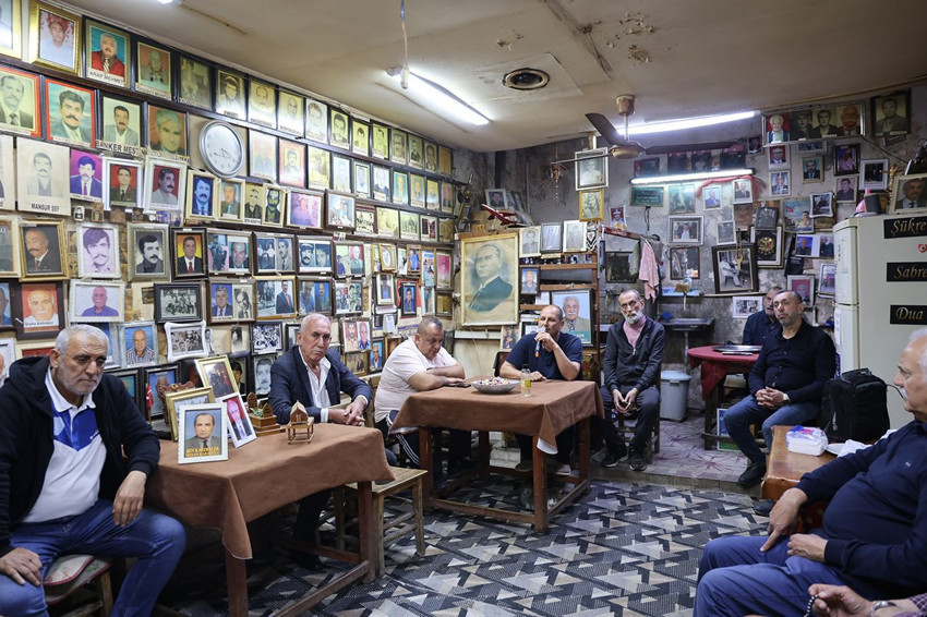 Burası Türkiye'nin ''ölüler kıraathanesi''.. Bir bayram geleneği bu bayram da yaşandı... - Resim: 4