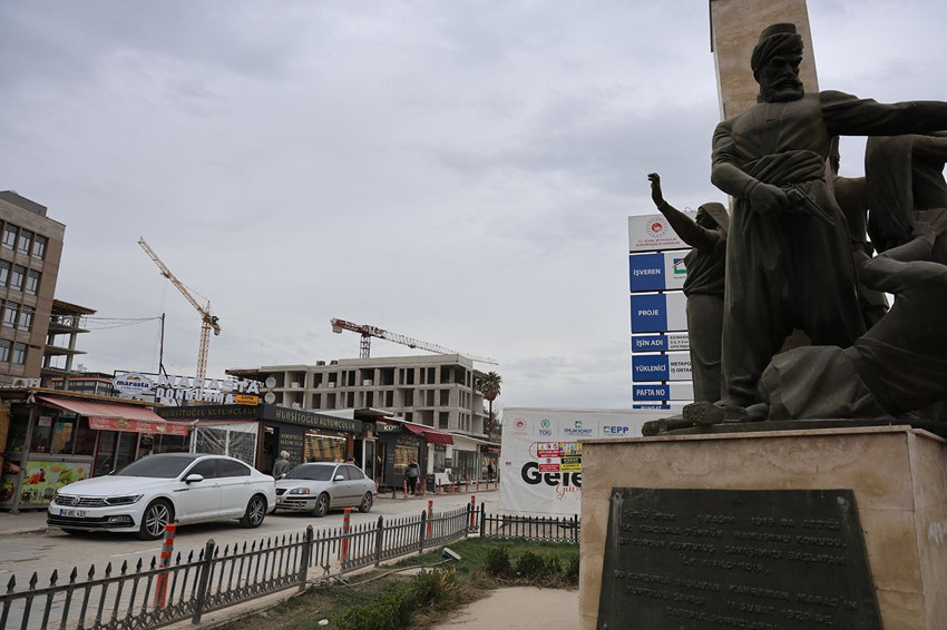 Kahramanmaraş'ta bulunan ''Dünyanın En Saçma Binası'' yıkılmıştı, son hali görüntülendi - Resim: 4