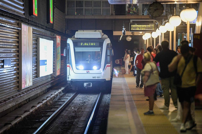 İzmir'de toplu ulaşıma büyük zam - Resim: 2
