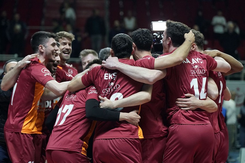 Filedeki Galatasaray, Fenerbahçe derbisinde gülen taraf Galatasaray oldu - Resim: 1
