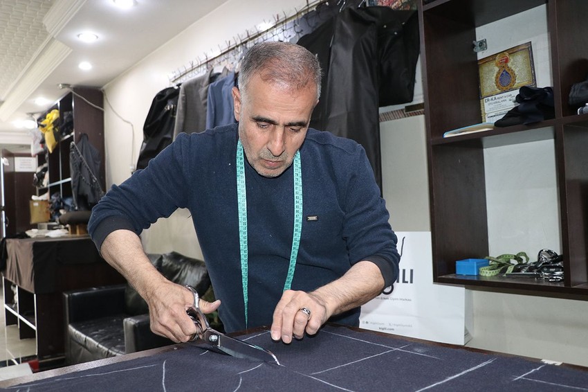 Yanlış iğne uygulaması yüzünden 38 yıl önce felç oldu ama hayattan kopmadı - Resim: 1