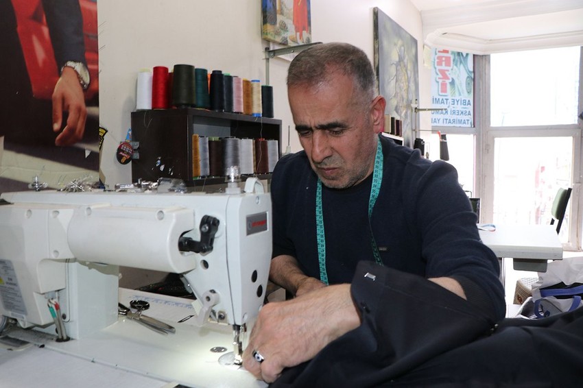 Yanlış iğne uygulaması yüzünden 38 yıl önce felç oldu ama hayattan kopmadı - Resim: 3