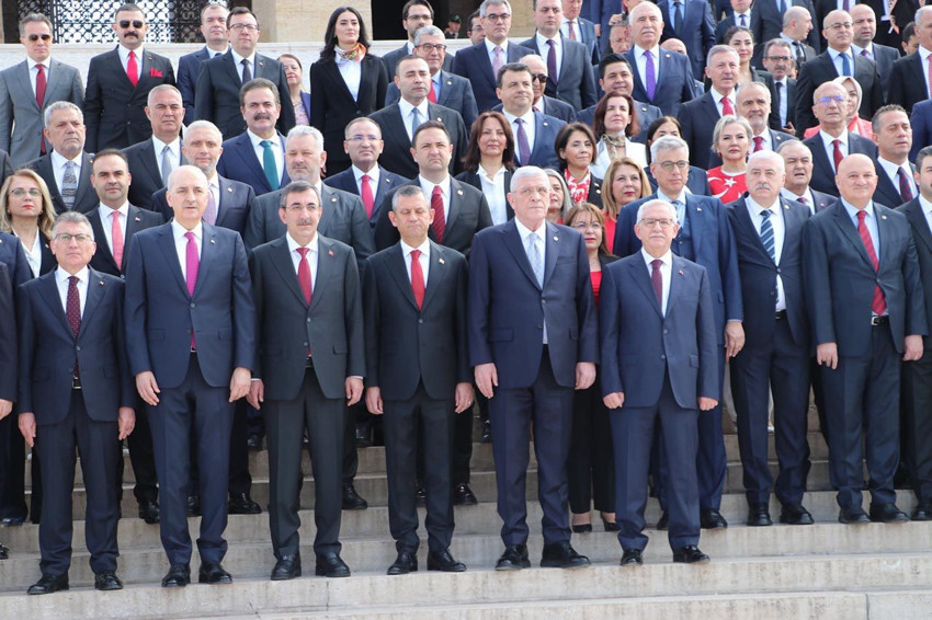 Tam 11 yıl oldu: Erdoğan 23 Nisan geleneğini bozmadı - Resim: 3
