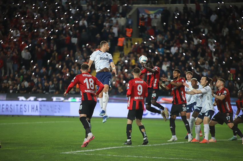 Fenerbahçe, 6. kez geriden gelerek kazandı - Resim: 2