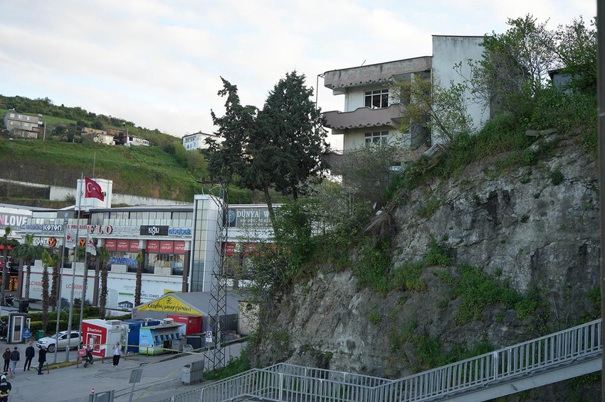 Baba ile iki kızı hayatını kaybetmişti: Aynı bölgede ikinci heyelan - Resim: 3
