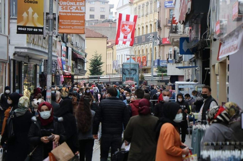 İstanbullu gençlerin en büyük dertleri belli oldu: Göç eğilimi her gün daha da artıyor - Resim: 3