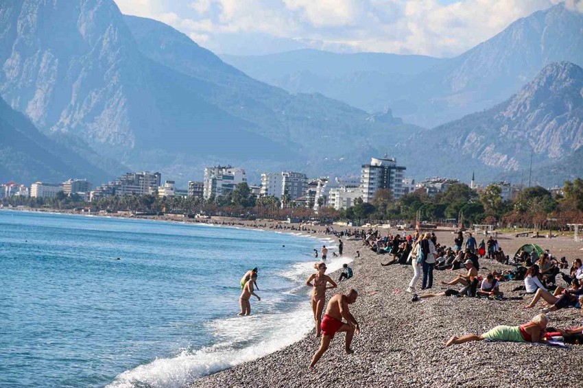 Yaz sezonu öncesi tatilcilere kritik uyarı: Kıyıda değil, açıkta yüzün - Resim: 2