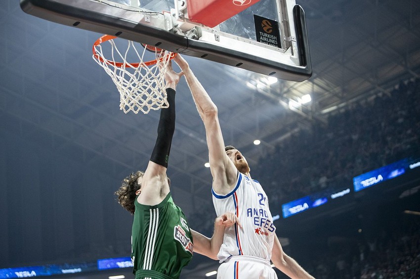 Anadolu Efes, Avrupa’ya veda etti - Resim: 2