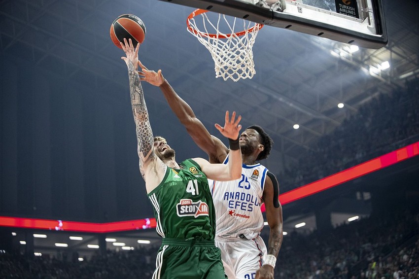 Anadolu Efes, Avrupa’ya veda etti - Resim: 3