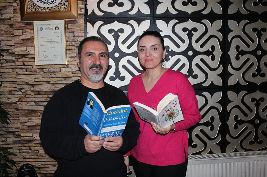 Kızını örnek alan 2 çocuk annesi önce liseyi bitirdi, şimdi de üniversite öğrencisi oldu - Resim: 1