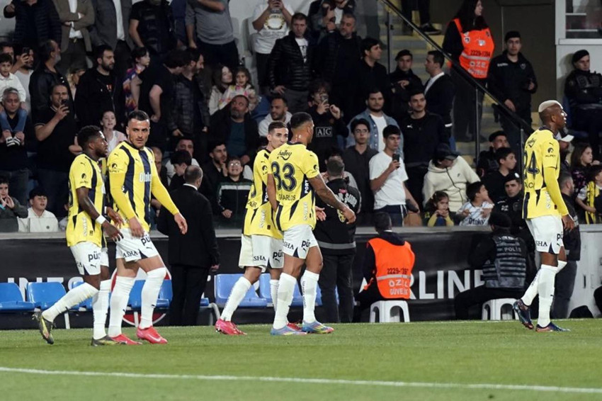 Fenerbahçe'de gerginlik: Tadic, Talisca'nın üzerine yürüdü! - Resim: 1