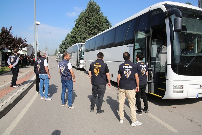 Sahte araç çetesi çökertildi: 122 kişi mağdur, 101 gözaltı, 52 tutuklama var - Resim: 2