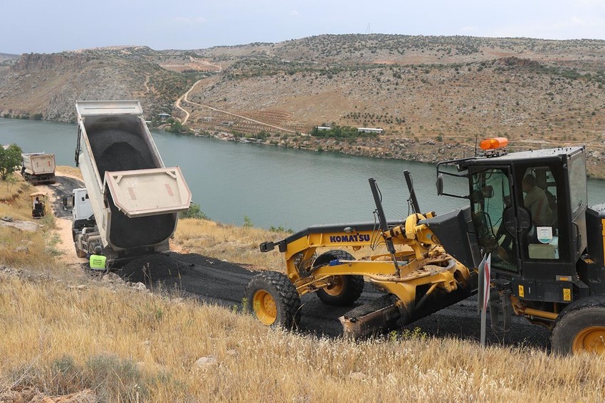 Sadece tekneyle gidilebilen mahalle yıllar sonra yola kavuştu - Resim: 3