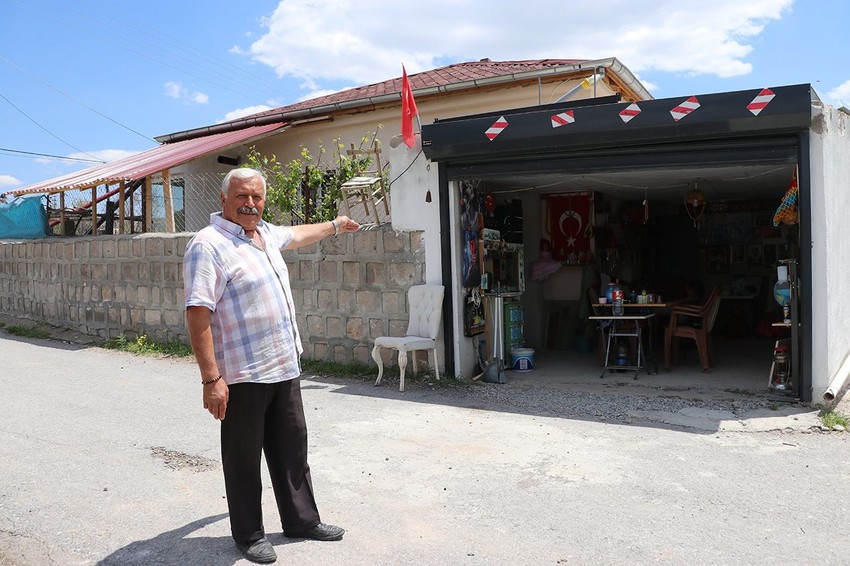 65 yaşındaki emekli İlhan amcanın çok özel garajına ziyaretçi akını yaşanıyor - Resim: 1