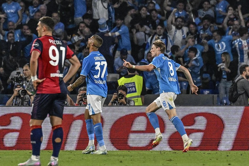 Napoli'nin şampiyonluk kutlamalarında büyük kabus: Onlarca yaralı var! - Resim: 2