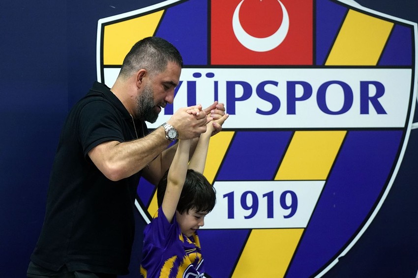 Arda Turan, Eyüpspor'a veda etti: ''4 teklif var'' - Resim: 4