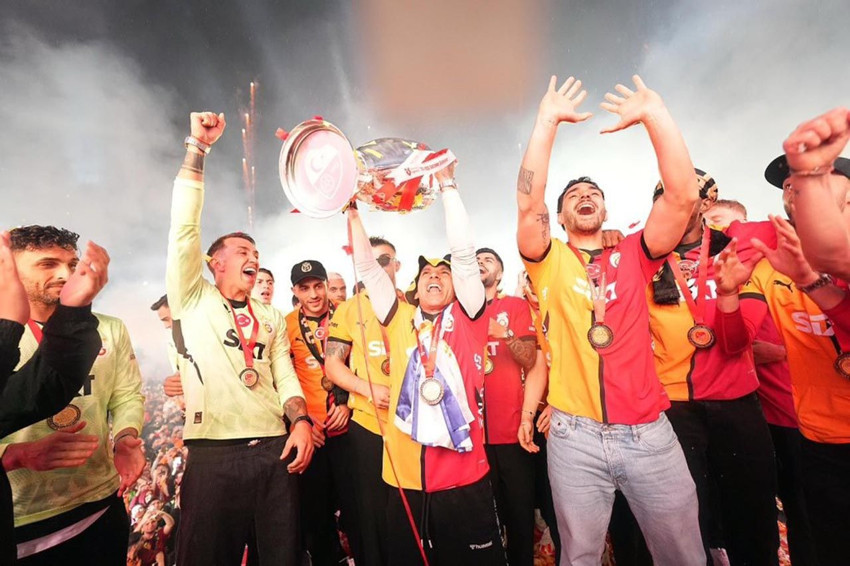 Galatasaray'ın şampiyonluk kutlamalarına kaç kişi katıldı? - Resim: 4