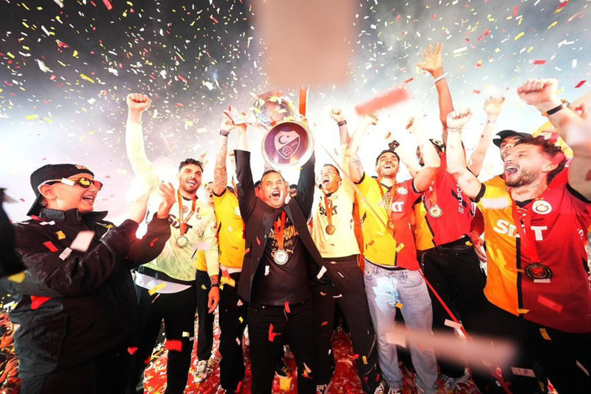 Galatasaray 25’inci şampiyonluk kupasına kavuştu - Resim: 1