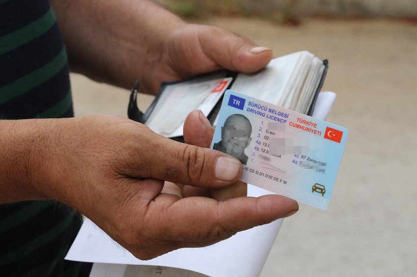 59 yılda tam 5 farklı isimle yaşamak zorunda kaldı; hayatı alt üst oldu - Resim: 4
