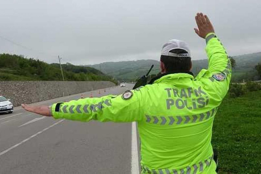İşte trafikte ''ohhhh'' çekeceğimiz zamlı yeni trafik cezaları - Resim: 4