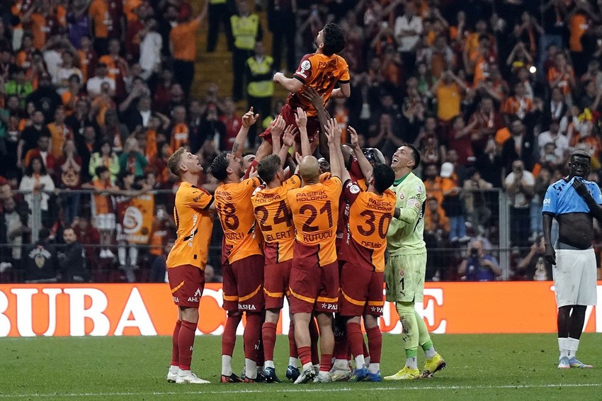 Osimhen transferi için Galatasaraylıları yıkacak haber geldi - Resim: 4