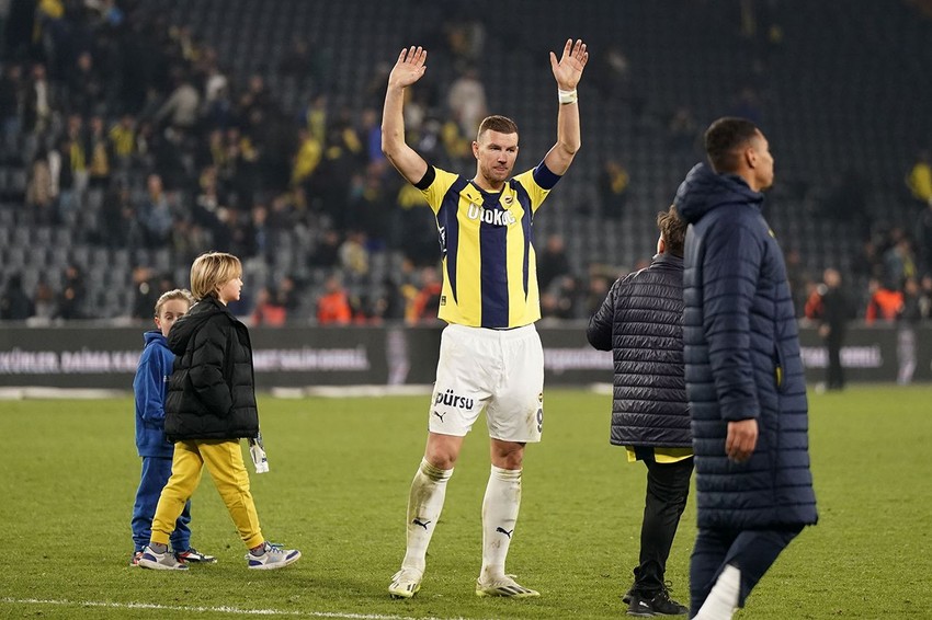 Fenerbahçe'nin yıldızı sessiz sakin kimsesiz İstanbul'a veda etti... - Resim: 1
