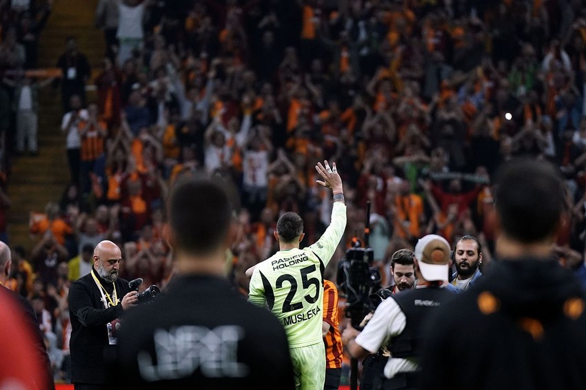 Rams Park'ta unutulmaz gece: Galatasaray kendi sahasında çifte kupayla şov yaptı - Resim: 2