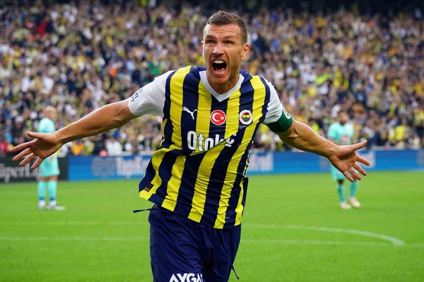 Edin Dzeko için sürpriz transfer hamlesi: Avrupa'ın devi onu istiyor - Resim: 4