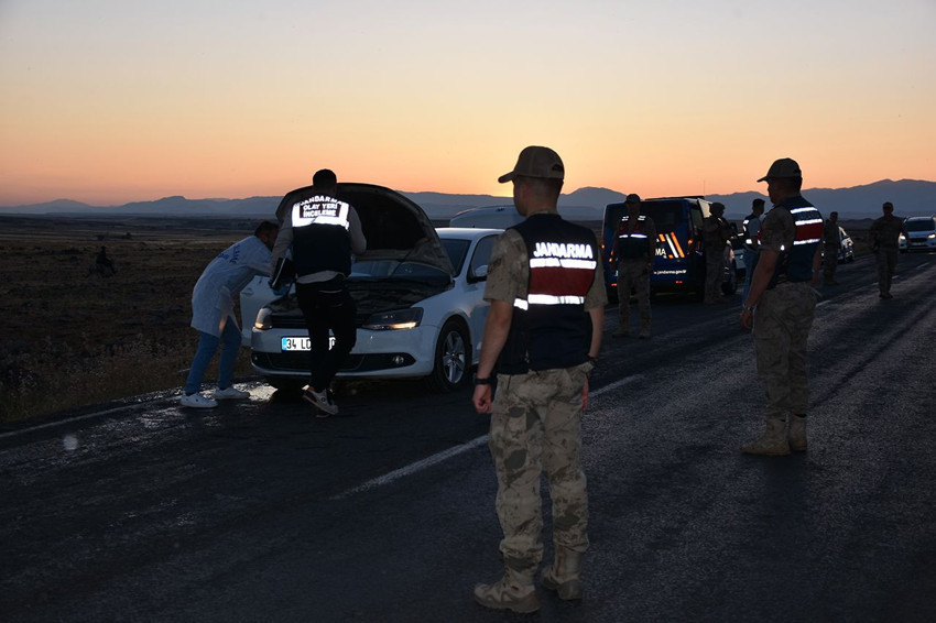 Bayram günü kanlı pusu: Yolda pusuya düşürüp öldürdüler - Resim: 3