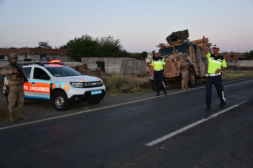 Bayram günü kanlı pusu: Yolda pusuya düşürüp öldürdüler - Resim: 4