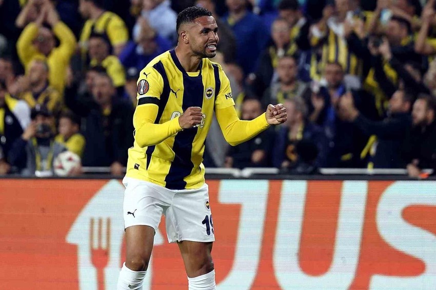 Osimhen'den ret yiyen Al-Hilal Fenerbahçeli yıldızı listeye aldı - Resim: 1