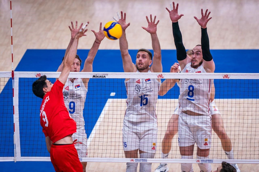 Filenin Efeleri mağlubiyetle başladı - Resim: 2